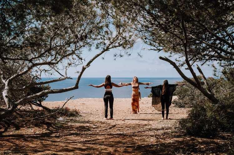 Vrouwen breathwork groepssessie Ibiza Soluna